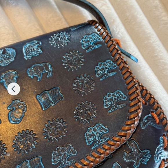 Vintage unique Whipstitched and tooled leather Bag - Picture 4 of 9